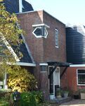 Het pand schuin van voren.
<br/>
Richard Keijzer, 2014-10-28